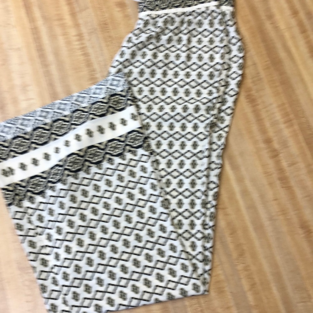 Fashionable and comfy “flowy pants”